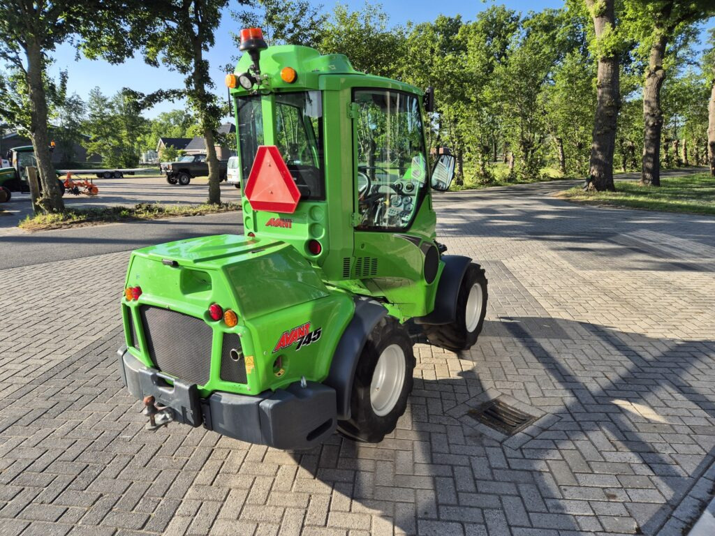 AVANT 745 optidrive - Compact loader: picture 4 AVANT 745 optidrive - Compact loader: picture 4