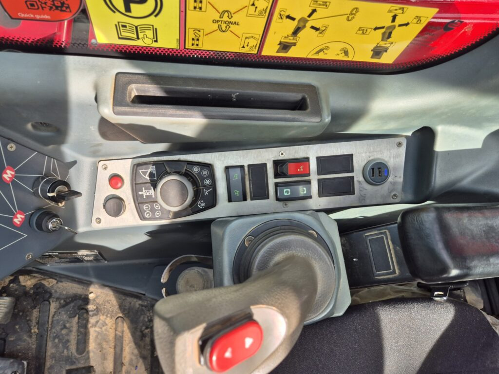 Telescopic handler MAGNI RTH 5.21 D/D: picture 16