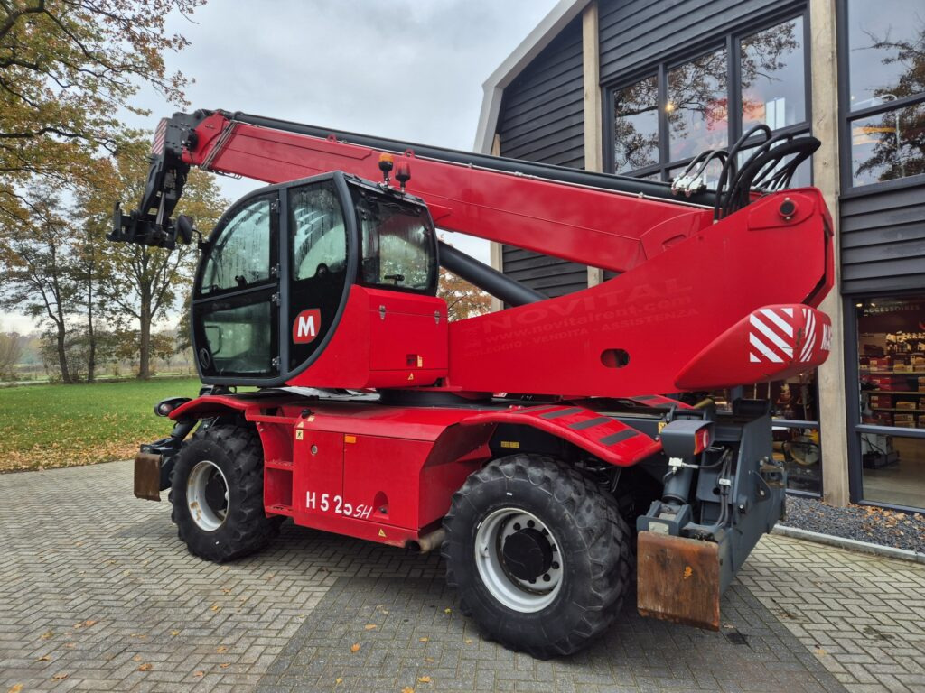 MAGNI RTH 5.25 SH - Telescopic handler: picture 3 MAGNI RTH 5.25 SH - Telescopic handler: picture 3