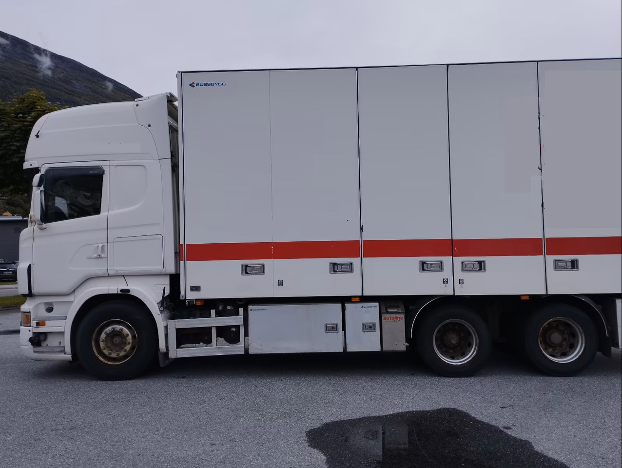 SCANIA R560 6x2,retarder - Box truck: picture 5 SCANIA R560 6x2,retarder - Box truck: picture 5