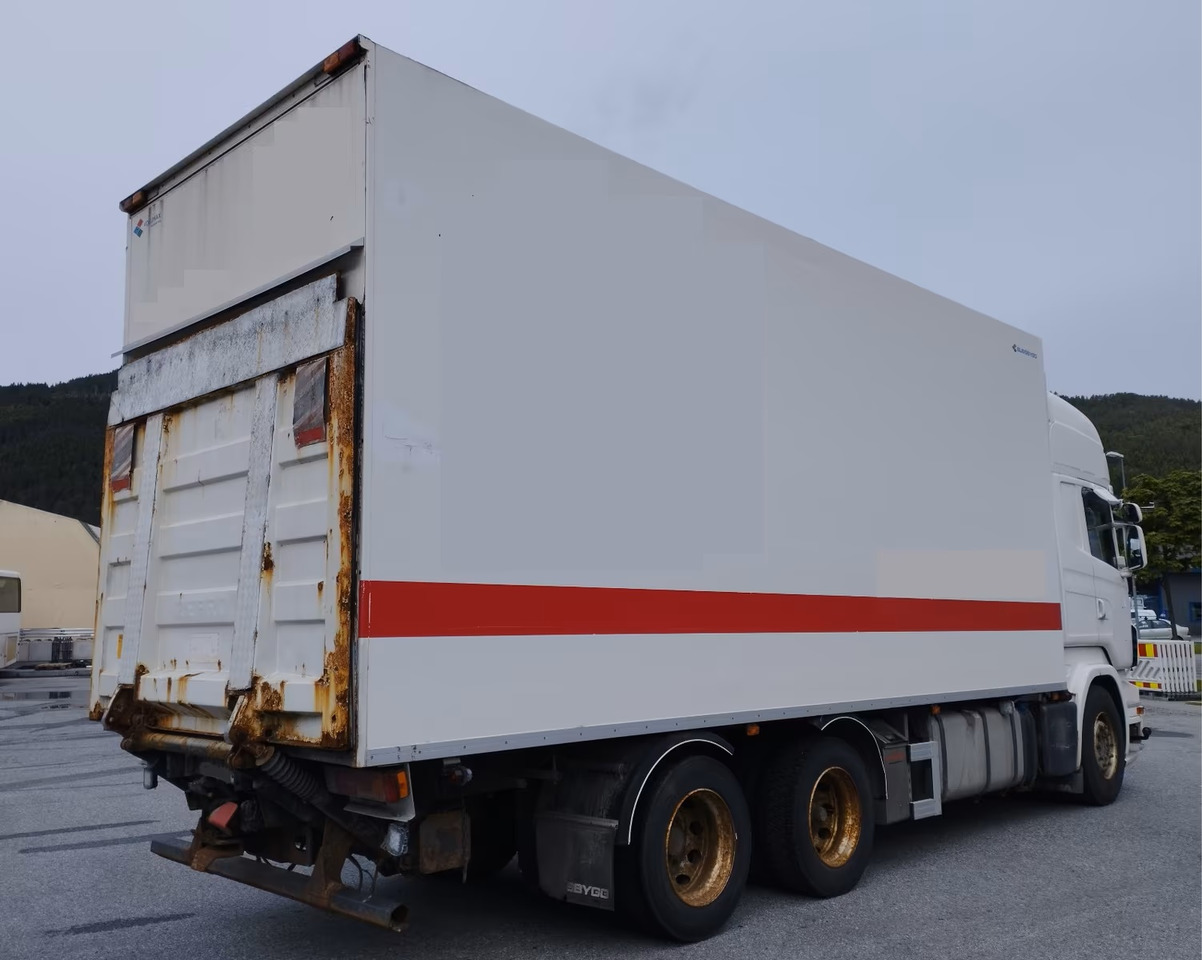 SCANIA R560 6x2,retarder - Box truck: picture 4 SCANIA R560 6x2,retarder - Box truck: picture 4
