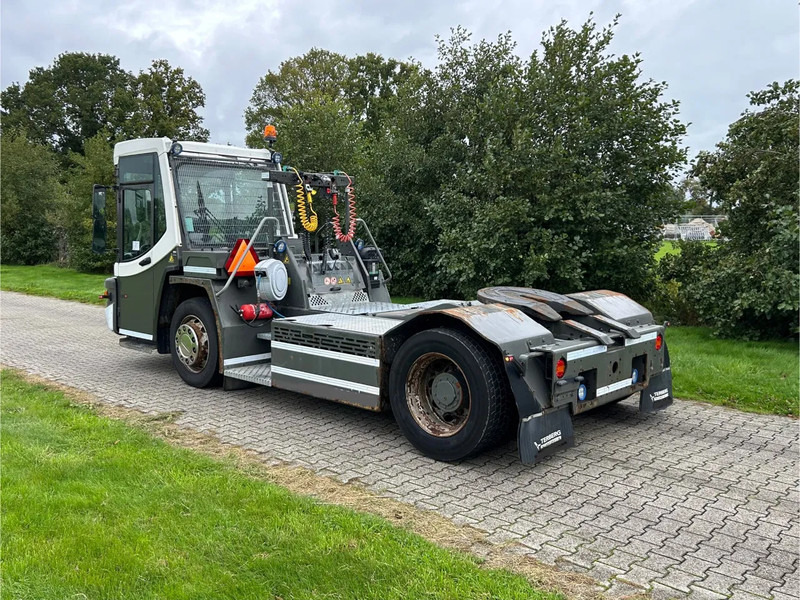 Terberg DT 183 | DISTRIBUTION TERMINAL | 8949 HOURS !!!! | LOW STEPS - Terminal tractor: picture 5 Terberg DT 183 | DISTRIBUTION TERMINAL | 8949 HOURS !!!! | LOW STEPS - Terminal tractor: picture 5