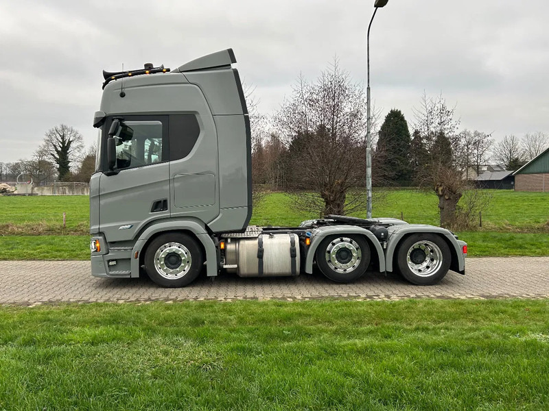 Scania R560 | 6X2/4 LB | RETARDER | PARK-COOLER | PTO PREP. - Tractor unit: picture 2 Scania R560 | 6X2/4 LB | RETARDER | PARK-COOLER | PTO PREP. - Tractor unit: picture 2