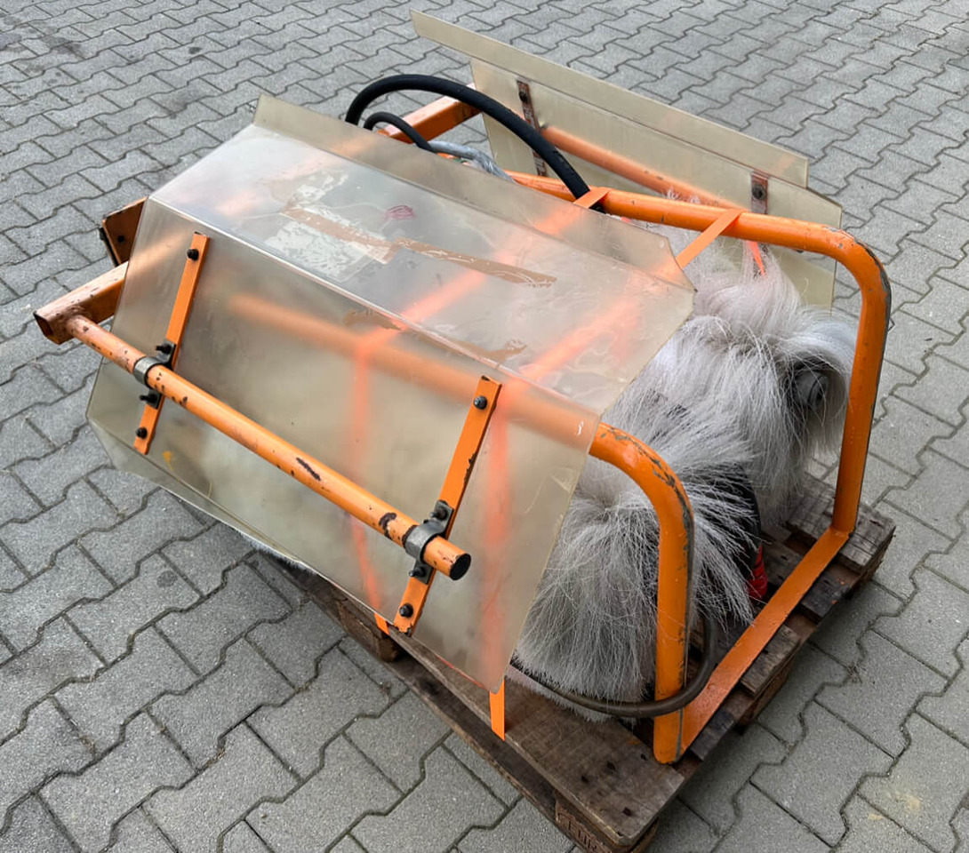 Unimog Doppelwaschbürste Mulag DWB - Broom: picture 5 Unimog Doppelwaschbürste Mulag DWB - Broom: picture 5