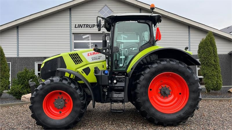 Claas Axion 830 Med frontlift. Velholdt traktor. - Farm tractor: picture 1 Claas Axion 830 Med frontlift. Velholdt traktor. - Farm tractor: picture 1