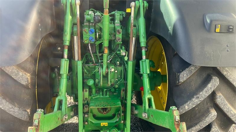 John Deere 6170R AutoPower  - Farm tractor: picture 4 John Deere 6170R AutoPower  - Farm tractor: picture 4