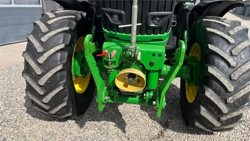 John Deere 6175R Med frontlift og frontPTO samt luft anlæg  - Farm tractor: picture 4 John Deere 6175R Med frontlift og frontPTO samt luft anlæg  - Farm tractor: picture 4