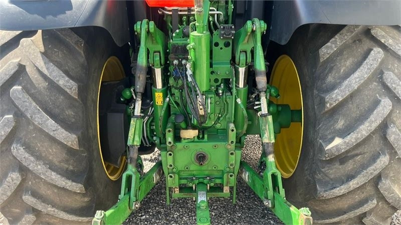 John Deere 6195R Premium Edition med frontlift - Farm tractor: picture 5 John Deere 6195R Premium Edition med frontlift - Farm tractor: picture 5