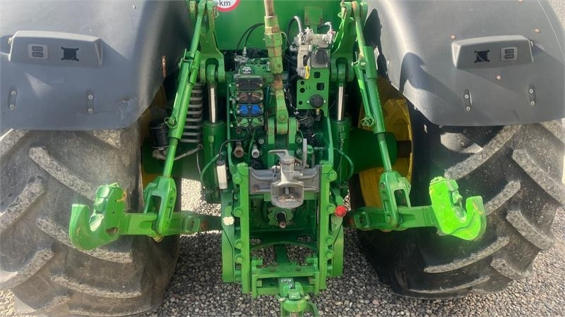 John Deere 8320R  - Farm tractor: picture 4 John Deere 8320R  - Farm tractor: picture 4