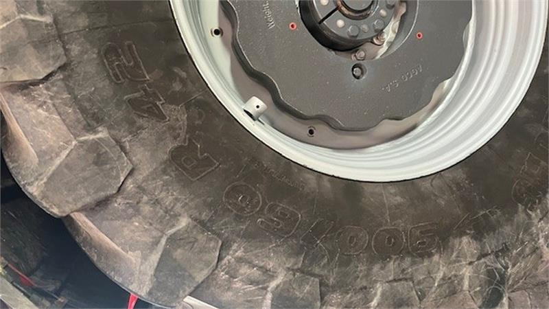 Massey Ferguson 8740S DYNA VT EXCLUSIVE DK fuld udstyret traktor. - Farm tractor: picture 4 Massey Ferguson 8740S DYNA VT EXCLUSIVE DK fuld udstyret traktor. - Farm tractor: picture 4