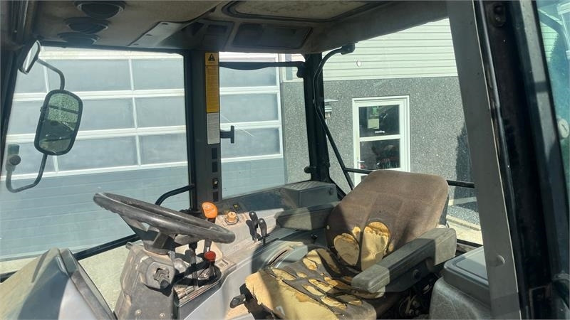 New Holland 5640 SL Dualpower  - Farm tractor: picture 5 New Holland 5640 SL Dualpower  - Farm tractor: picture 5