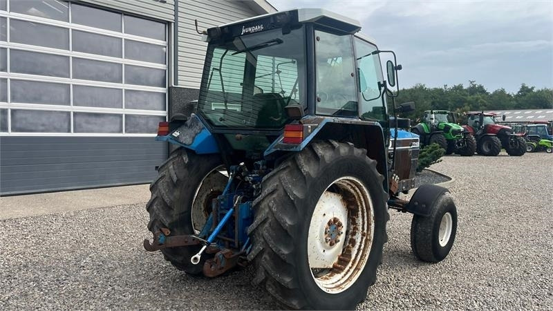 New Holland 7740 SLE Turbo Handy 2wd traktor leasing New Holland 7740 SLE Turbo Handy 2wd traktor: picture 12 New Holland 7740 SLE Turbo Handy 2wd traktor leasing New Holland 7740 SLE Turbo Handy 2wd traktor: picture 12