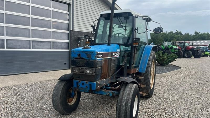 New Holland 7740 SLE Turbo Handy 2wd traktor leasing New Holland 7740 SLE Turbo Handy 2wd traktor: picture 7 New Holland 7740 SLE Turbo Handy 2wd traktor leasing New Holland 7740 SLE Turbo Handy 2wd traktor: picture 7