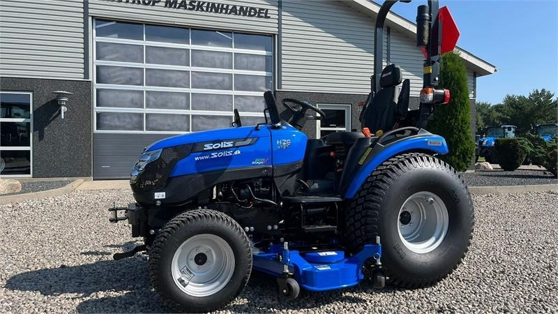 Solis 26 HST Hydrostat Turf hjul og klipperbord  - Farm tractor: picture 2 Solis 26 HST Hydrostat Turf hjul og klipperbord  - Farm tractor: picture 2