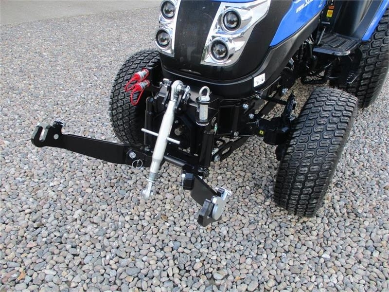 Solis 26 HST med Frontlift & FrontPTO - Municipal tractor: picture 3 Solis 26 HST med Frontlift & FrontPTO - Municipal tractor: picture 3