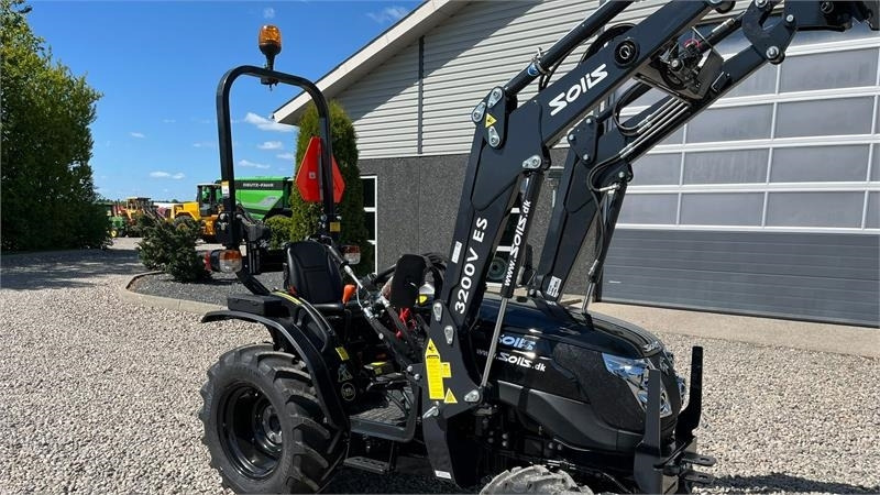 Solis S26 6+2 gearmaskine Limited Edition i sort med bre - Farm tractor: picture 3 Solis S26 6+2 gearmaskine Limited Edition i sort med bre - Farm tractor: picture 3
