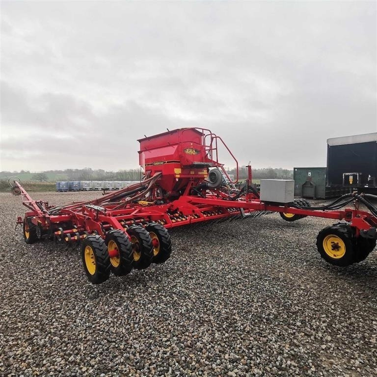 Vaderstad Rapid A800 S med fylde snegl, stor såsæt til små p - Seed drill: picture 4 Vaderstad Rapid A800 S med fylde snegl, stor såsæt til små p - Seed drill: picture 4