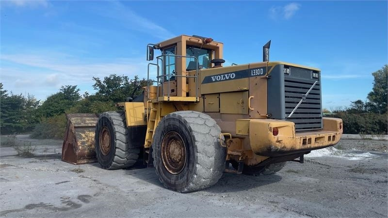 Volvo 330D med skovl - Wheel loader: picture 1 Volvo 330D med skovl - Wheel loader: picture 1