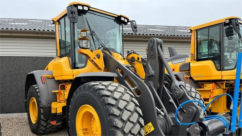 Volvo L 90H H2 fabriksny Dansk maskine med masser af ud - Wheel loader: picture 1 Volvo L 90H H2 fabriksny Dansk maskine med masser af ud - Wheel loader: picture 1