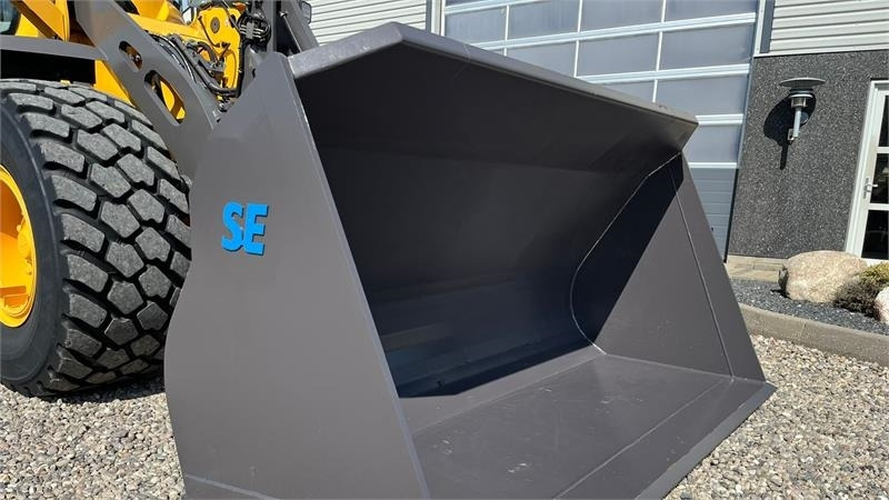 Volvo Læsseskovl 2,9m3 skovl med Volvo beslag på. Den er - Wheel loader: picture 1 Volvo Læsseskovl 2,9m3 skovl med Volvo beslag på. Den er - Wheel loader: picture 1