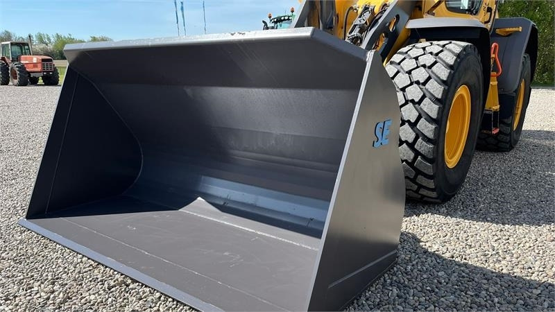 Volvo Læsseskovl 2,9m3 skovl med Volvo beslag på. Den er - Wheel loader: picture 4 Volvo Læsseskovl 2,9m3 skovl med Volvo beslag på. Den er - Wheel loader: picture 4