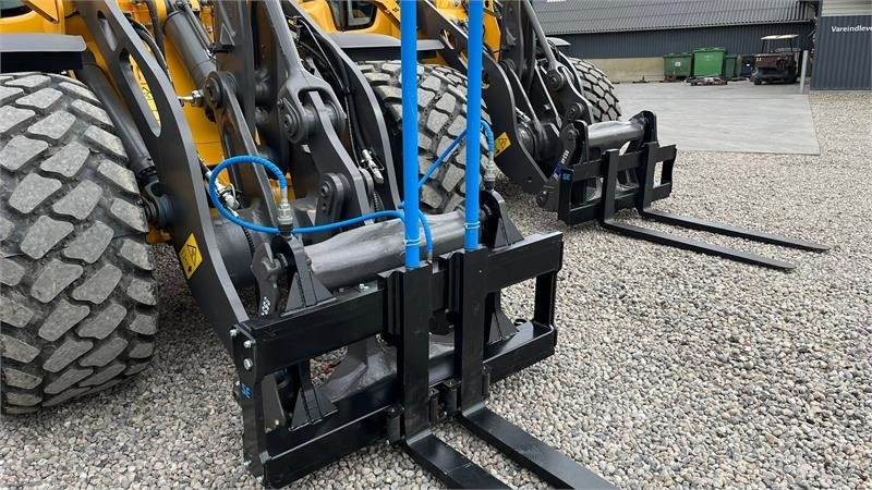 Volvo Pallegafler Hydraulisk 5Tons pallegafler med Volvo - Wheel loader: picture 4 Volvo Pallegafler Hydraulisk 5Tons pallegafler med Volvo - Wheel loader: picture 4