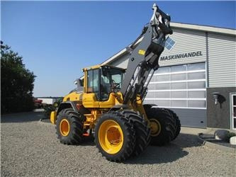 Volvo Tvillingehjul som passer til AGRI 750/65R26 - Wheel loader: picture 1 Volvo Tvillingehjul som passer til AGRI 750/65R26 - Wheel loader: picture 1