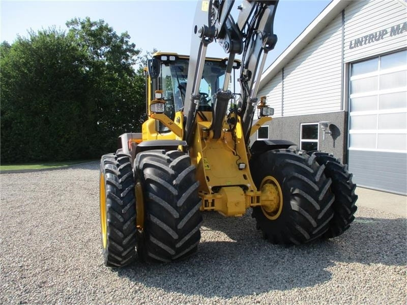 Volvo Tvillingehjul som passer til AGRI 750/65R26 - Wheel loader: picture 3 Volvo Tvillingehjul som passer til AGRI 750/65R26 - Wheel loader: picture 3