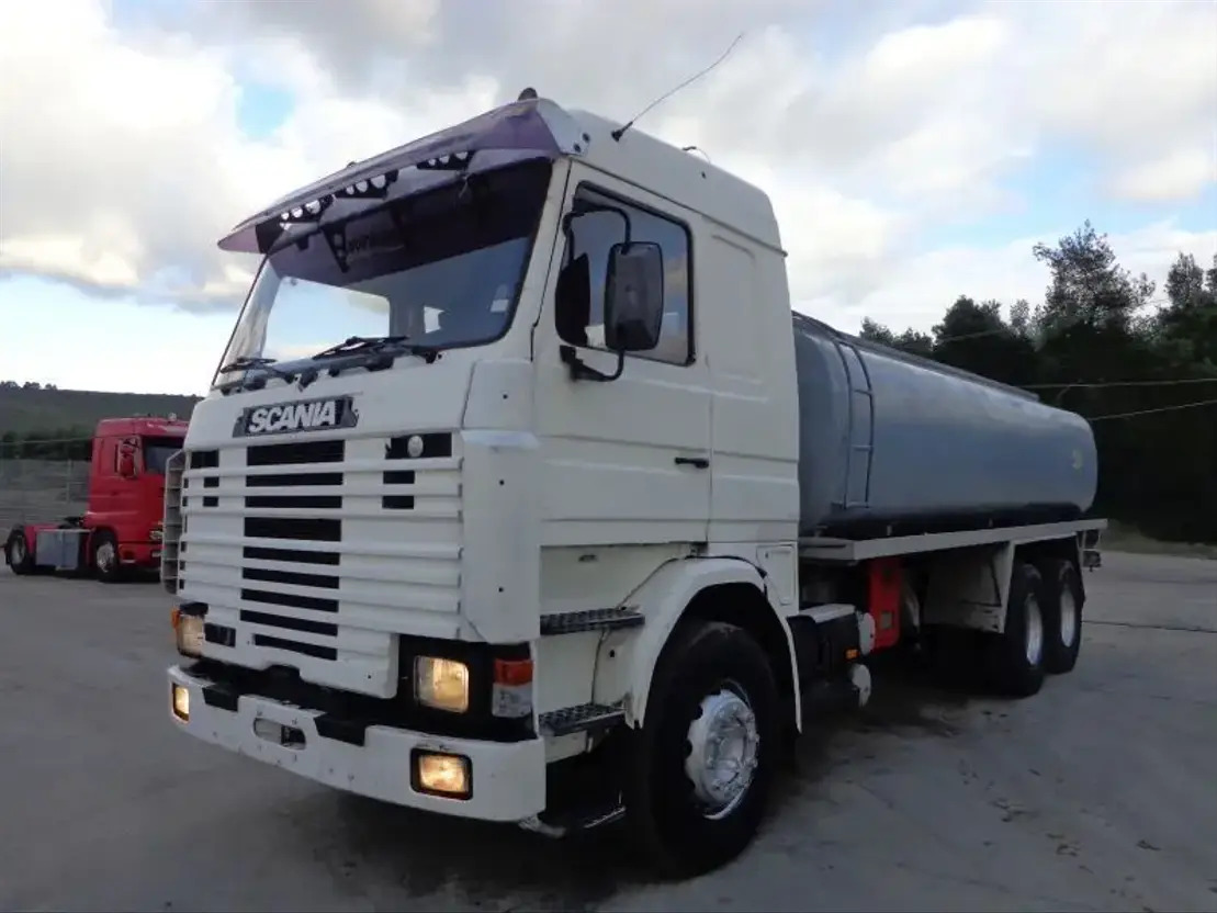 Scania R143-470 V8 Scania R143HL .470 6X2 Diesel/OIL Tank - Tank truck: picture 2 Scania R143-470 V8 Scania R143HL .470 6X2 Diesel/OIL Tank - Tank truck: picture 2
