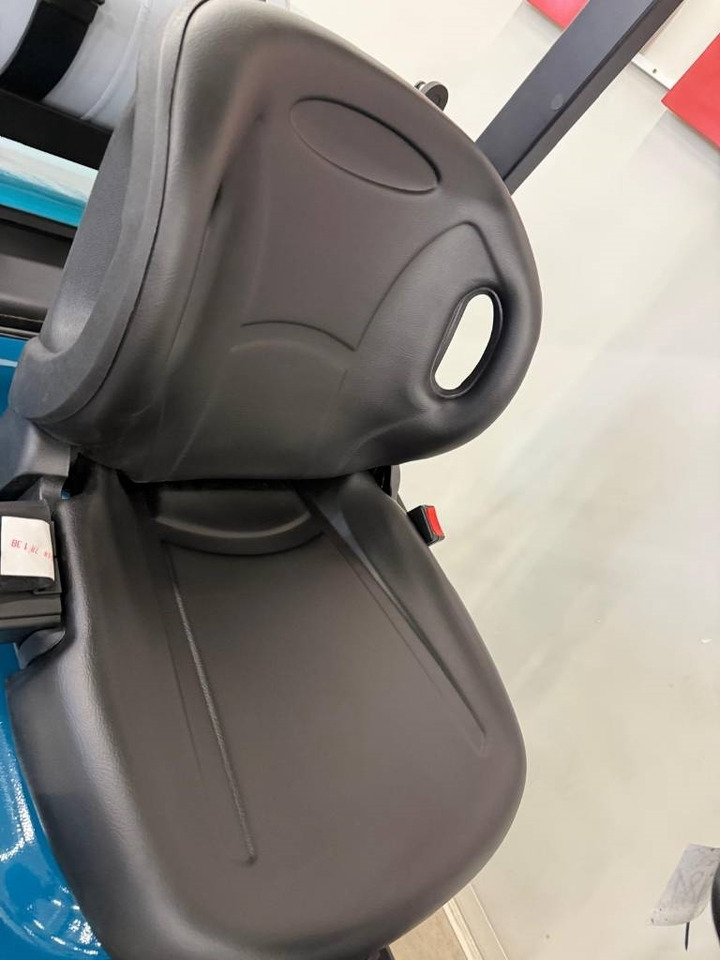 Sumitomo 10981 - 03-FL15PAXIII21D  - LPG forklift: picture 5 Sumitomo 10981 - 03-FL15PAXIII21D  - LPG forklift: picture 5