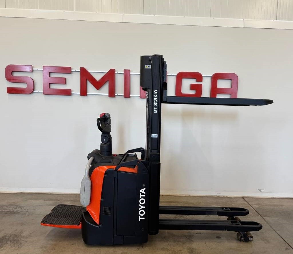 Toyota 10918 SPE120L - Stacker: picture 4 Toyota 10918 SPE120L - Stacker: picture 4