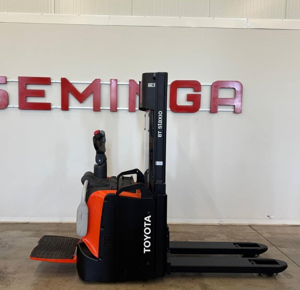 Toyota 10918 SPE120L - Stacker: picture 2 Toyota 10918 SPE120L - Stacker: picture 2