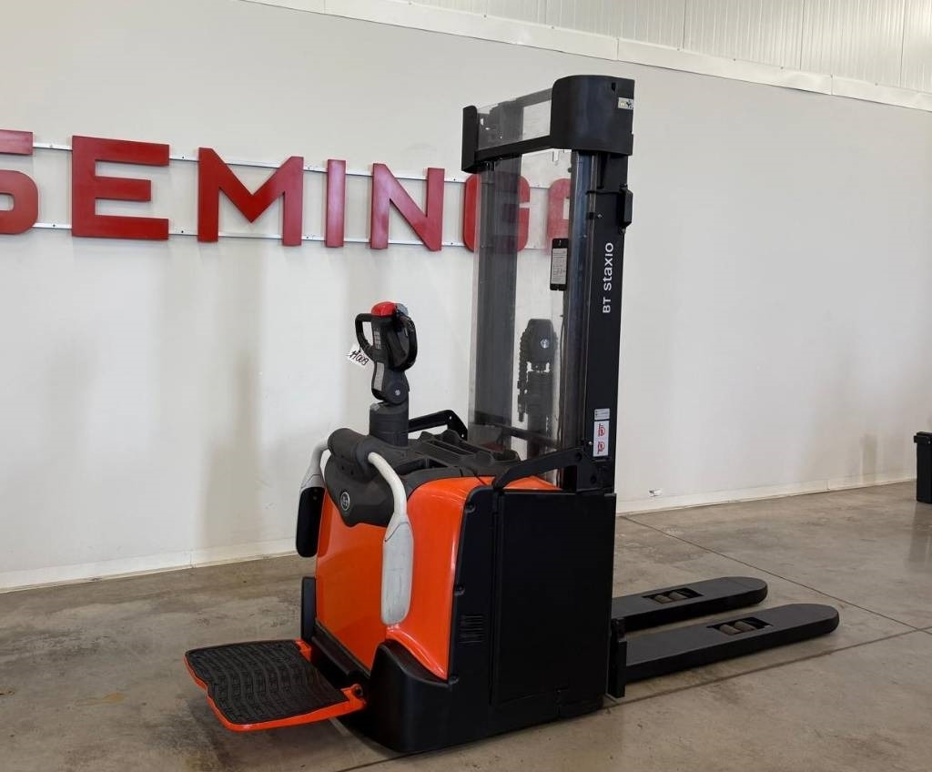 Toyota 11009 - SPE160L - Stacker: picture 1 Toyota 11009 - SPE160L - Stacker: picture 1