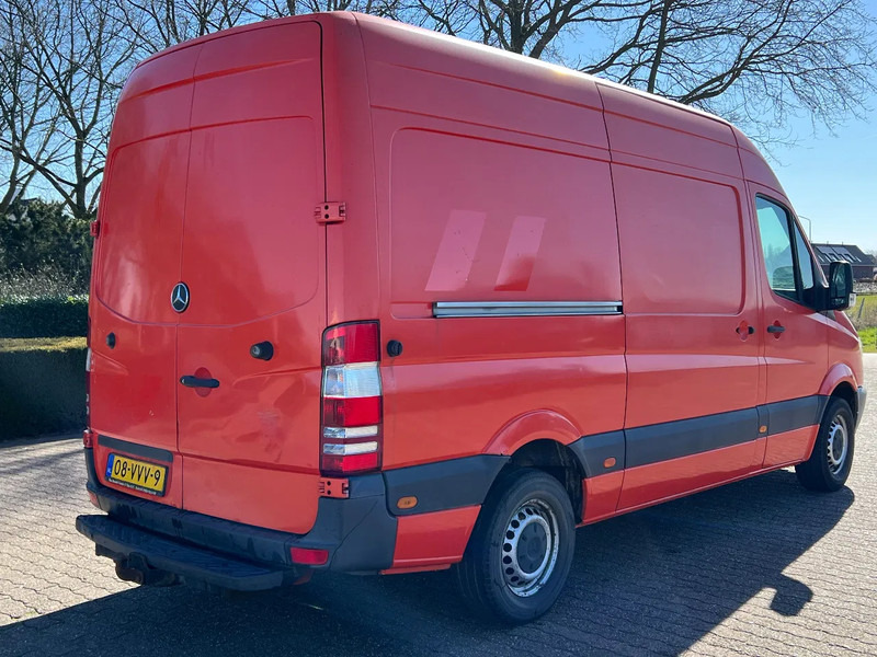 Mercedes-Benz Sprinter 211 211 CDI L2H2 366 DC - Small van: picture 3 Mercedes-Benz Sprinter 211 211 CDI L2H2 366 DC - Small van: picture 3