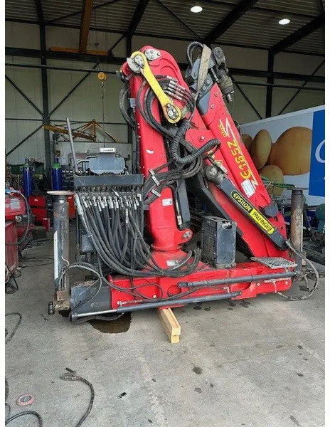 Palfinger PALFINGER 165 Z Epsilon plus kraan!! met AFSTANDSBEDIENING, - Truck mounted crane: picture 4 Palfinger PALFINGER 165 Z Epsilon plus kraan!! met AFSTANDSBEDIENING, - Truck mounted crane: picture 4