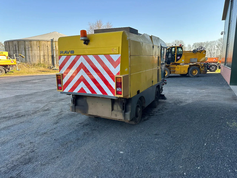 Ravo 530 VEEGMACHINE/SWEEPER!! - Road sweeper: picture 4 Ravo 530 VEEGMACHINE/SWEEPER!! - Road sweeper: picture 4