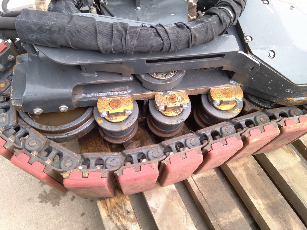 Bomag BM1000-35 - - Undercarriage parts for Construction machinery: picture 4 Bomag BM1000-35 - - Undercarriage parts for Construction machinery: picture 4