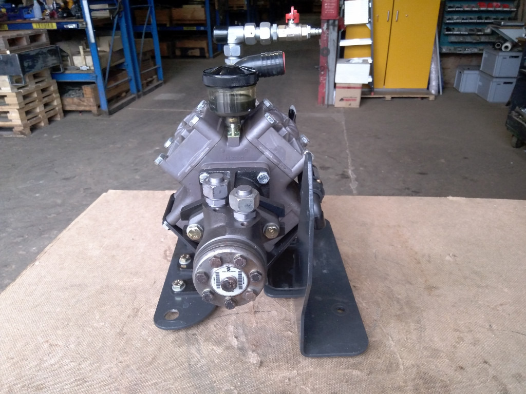 Bomag BM2000-75 - - Hydraulic pump for Construction machinery: picture 4 Bomag BM2000-75 - - Hydraulic pump for Construction machinery: picture 4