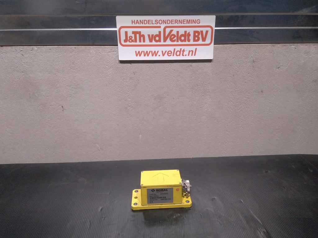Bomag BM2000-75 - - Sensor for Cold planer: picture 1 Bomag BM2000-75 - - Sensor for Cold planer: picture 1