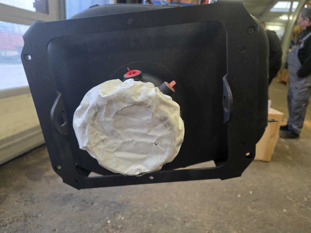 CNH 5801740620 - Muffler for Construction machinery: picture 4 CNH 5801740620 - Muffler for Construction machinery: picture 4