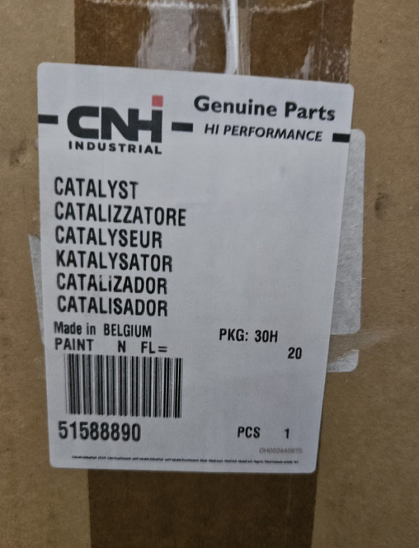 Case 51588890 - Catalytic converter for Construction machinery: picture 3 Case 51588890 - Catalytic converter for Construction machinery: picture 3