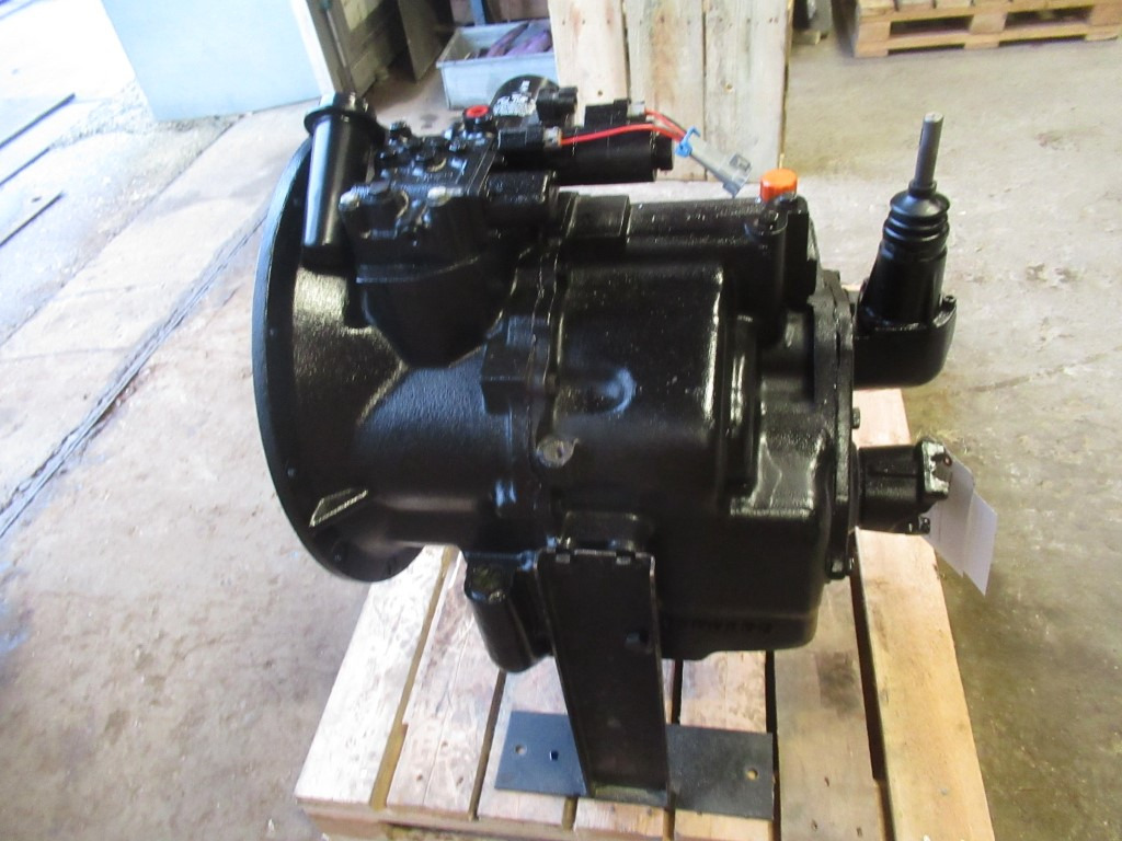 Gearbox for Construction machinery Case 87396486R - 329081A3R: picture 8