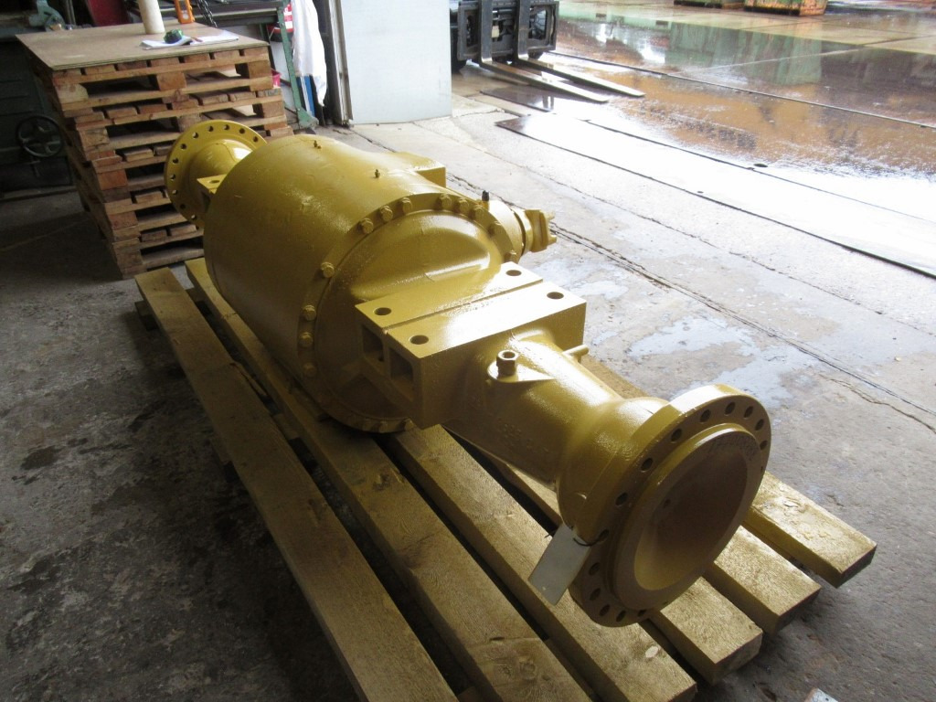 Caterpillar 2514522 - Front axle for Construction machinery: picture 2 Caterpillar 2514522 - Front axle for Construction machinery: picture 2