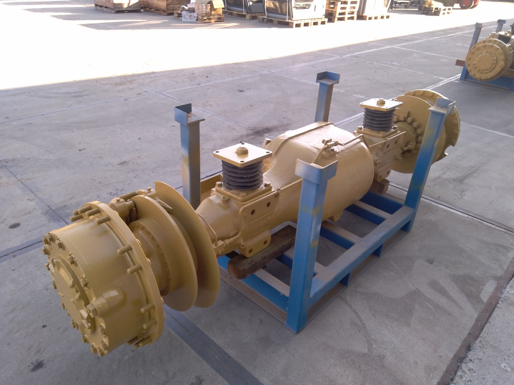 Caterpillar 4343821 - Rear axle for Construction machinery: picture 4 Caterpillar 4343821 - Rear axle for Construction machinery: picture 4