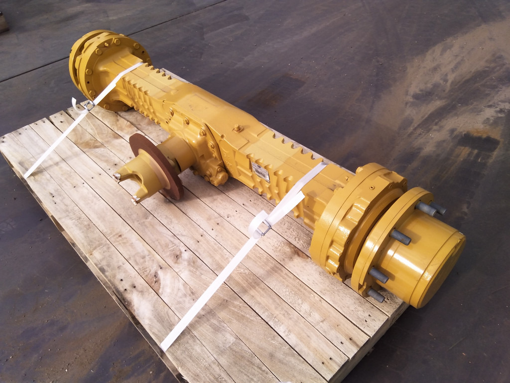 Caterpillar 4454601 - 2628647 - Front axle for Construction machinery: picture 3 Caterpillar 4454601 - 2628647 - Front axle for Construction machinery: picture 3