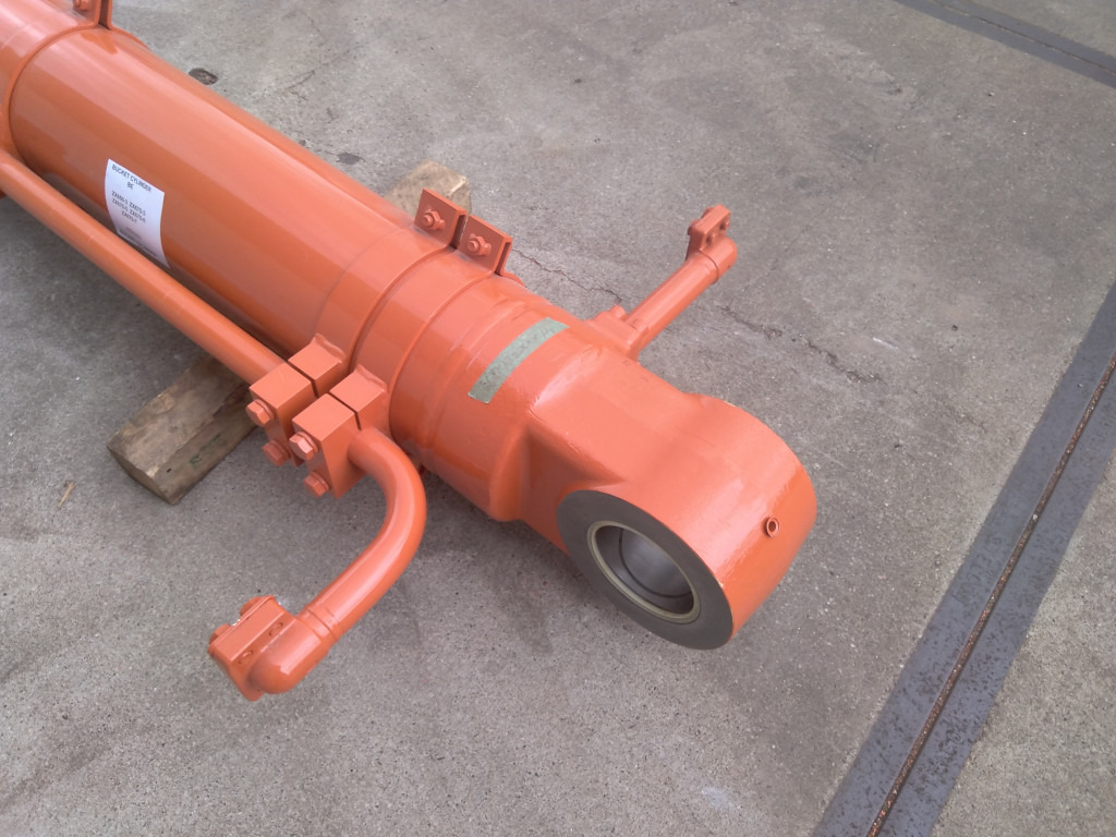 Hitachi 4659269 - Hydraulic cylinder for Construction machinery: picture 2 Hitachi 4659269 - Hydraulic cylinder for Construction machinery: picture 2