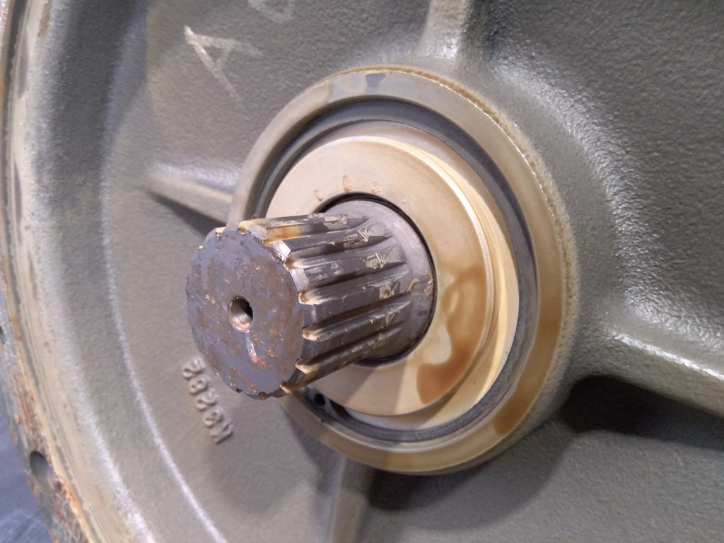 New Swing motor for Construction machinery Hitachi 4668923: picture 6 New Swing motor for Construction machinery Hitachi 4668923: picture 6