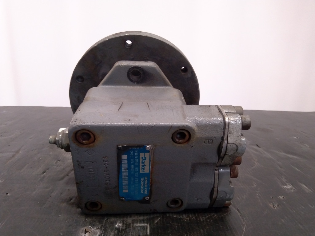 Hitachi 4669841 - 054-36967-0 - Hydraulic motor for Construction machinery: picture 2 Hitachi 4669841 - 054-36967-0 - Hydraulic motor for Construction machinery: picture 2