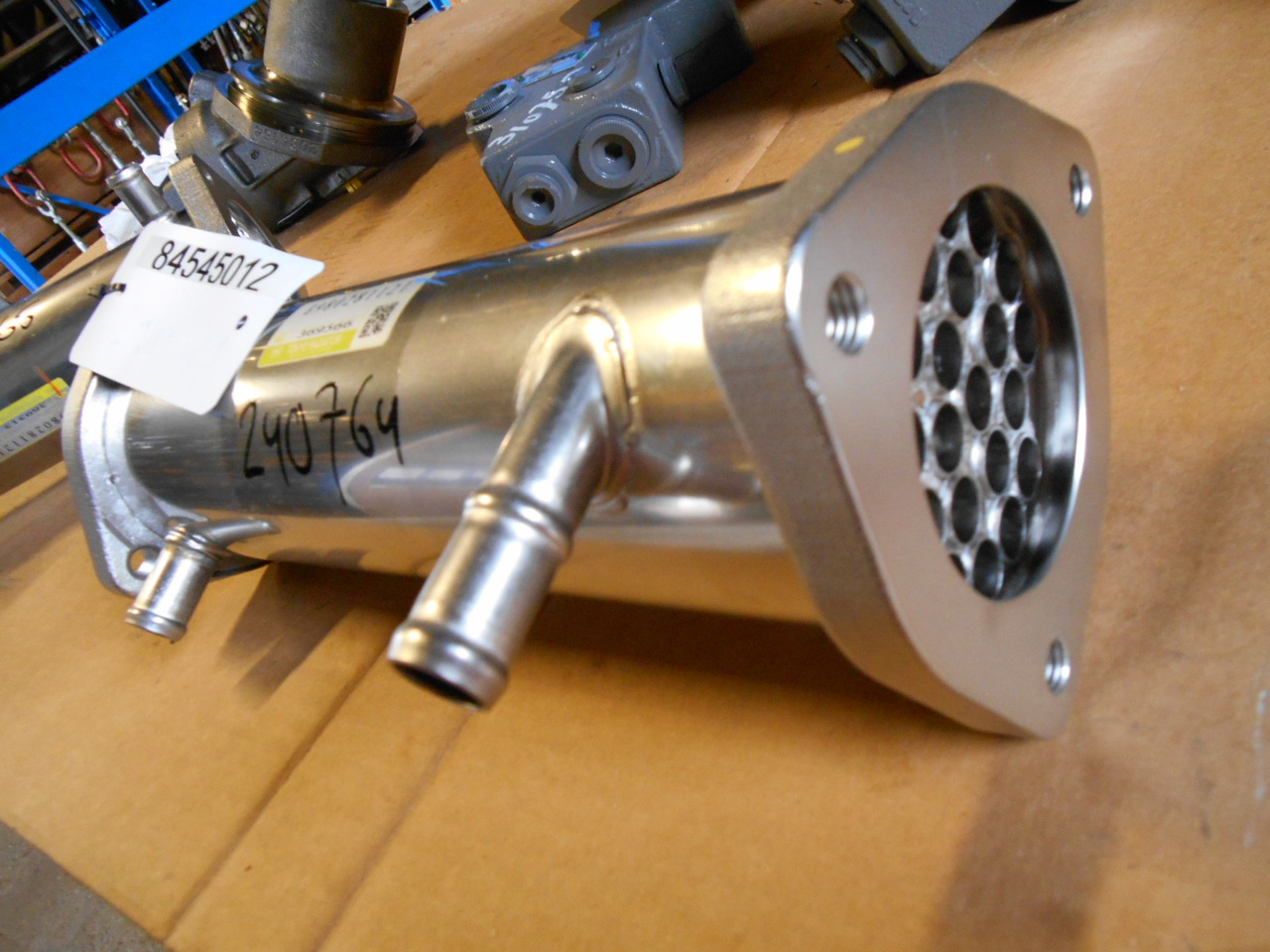 Hitachi 8980281121 - EGR cooler for Agricultural machinery: picture 4 Hitachi 8980281121 - EGR cooler for Agricultural machinery: picture 4