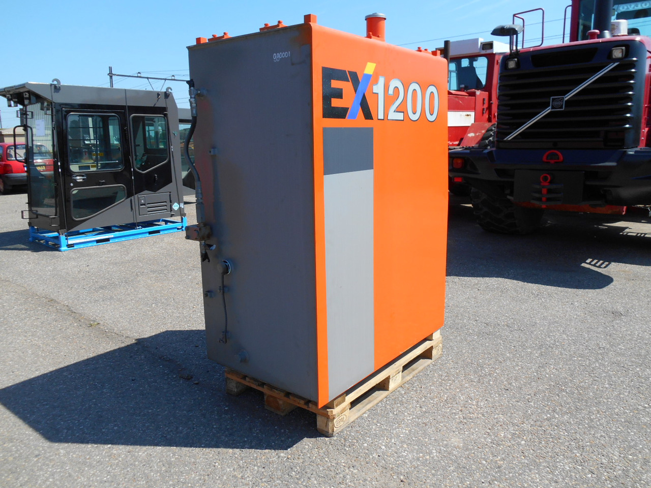 Hitachi 927877 - 9278777 - Fuel tank for Construction machinery: picture 2 Hitachi 927877 - 9278777 - Fuel tank for Construction machinery: picture 2